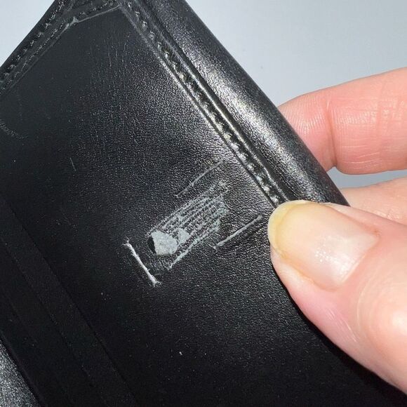 Gucci Suede and Leather Bi Fold Coin Purse Wallet (See photos and description) - Picture 6 of 11